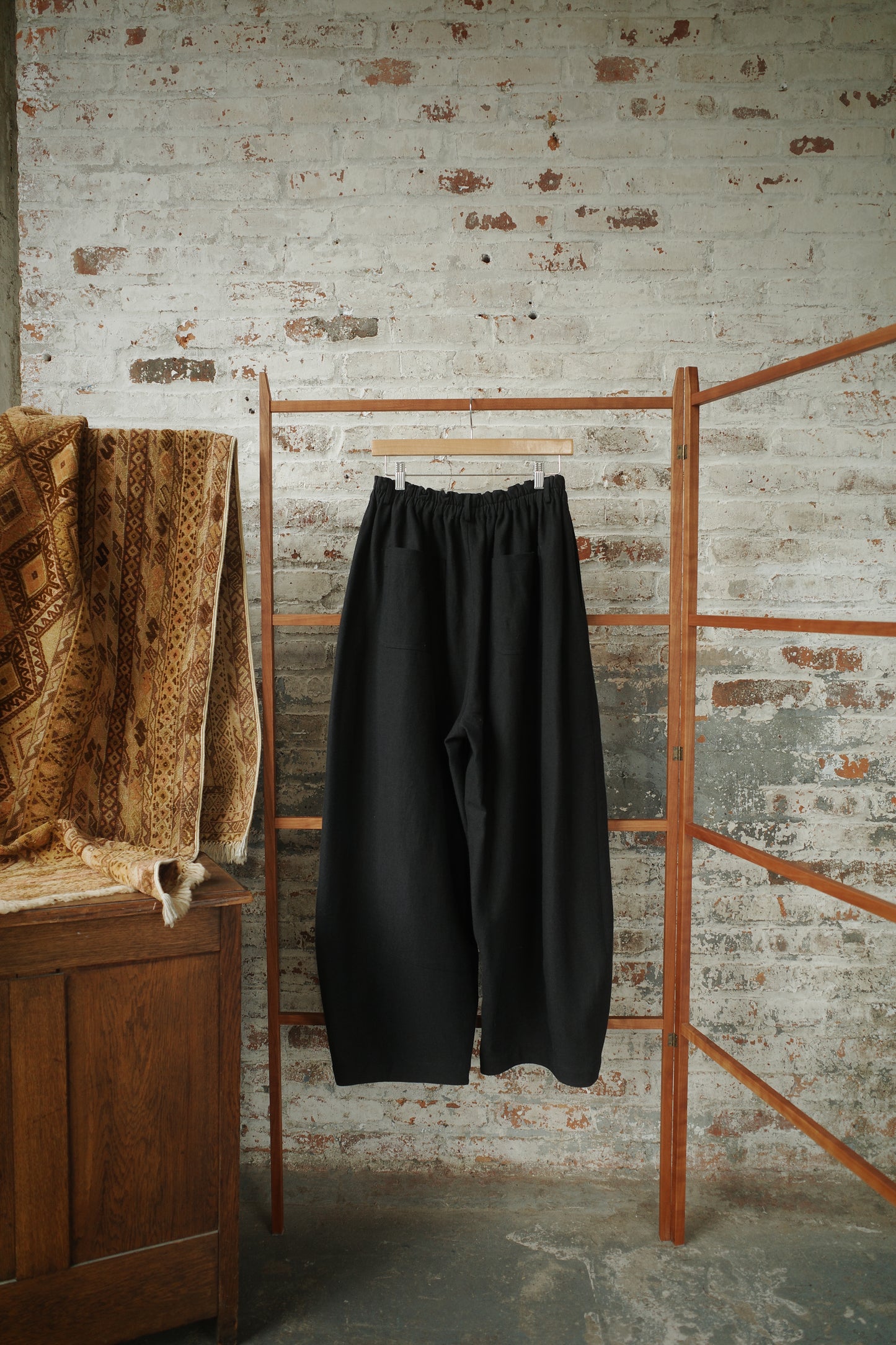 Black Wool Cotton Washi Twill Cocoon Pant