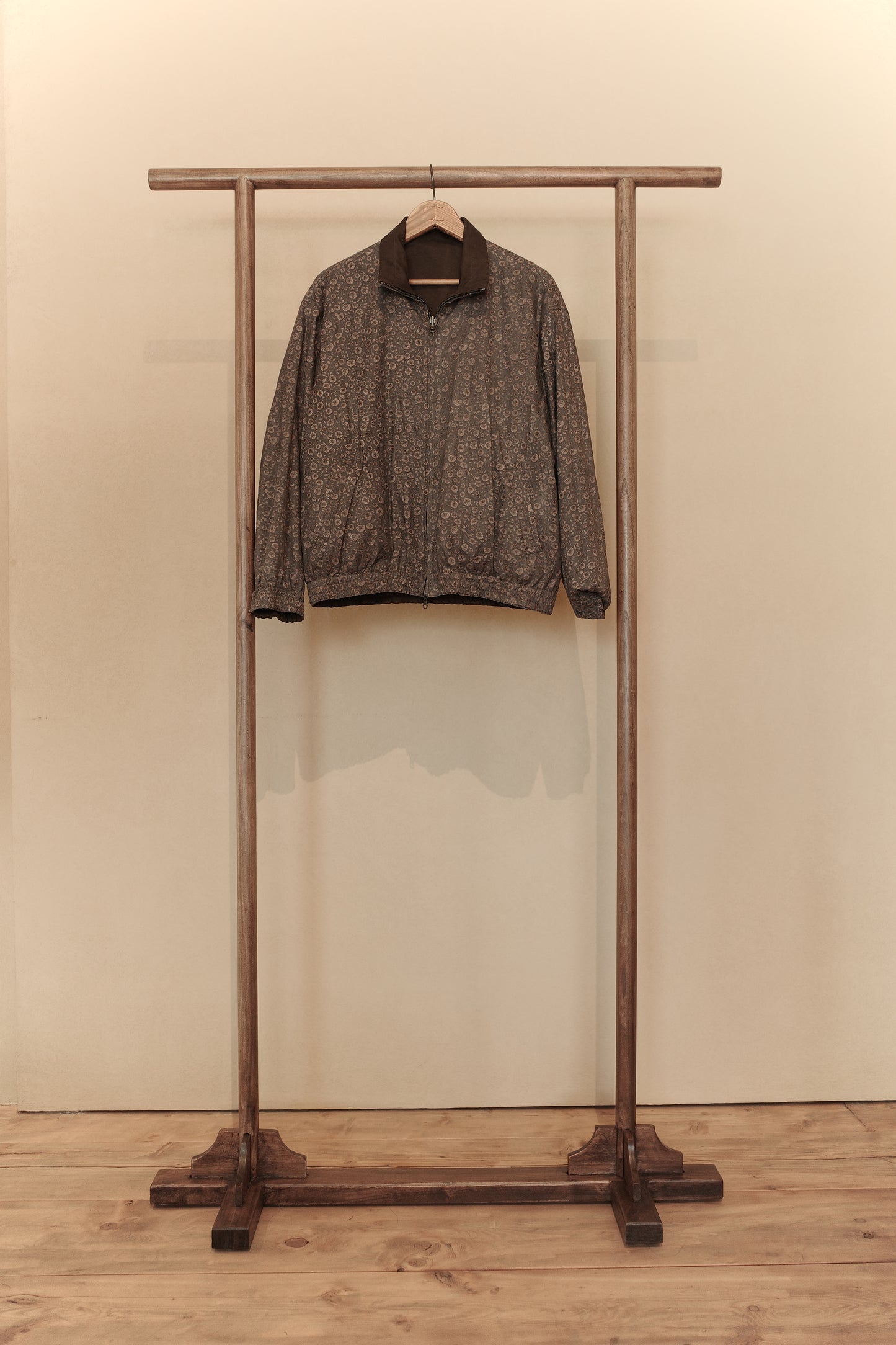 AVIVA JIFEI XUE Mud / Ink Peony Print Reversible Track Blouson