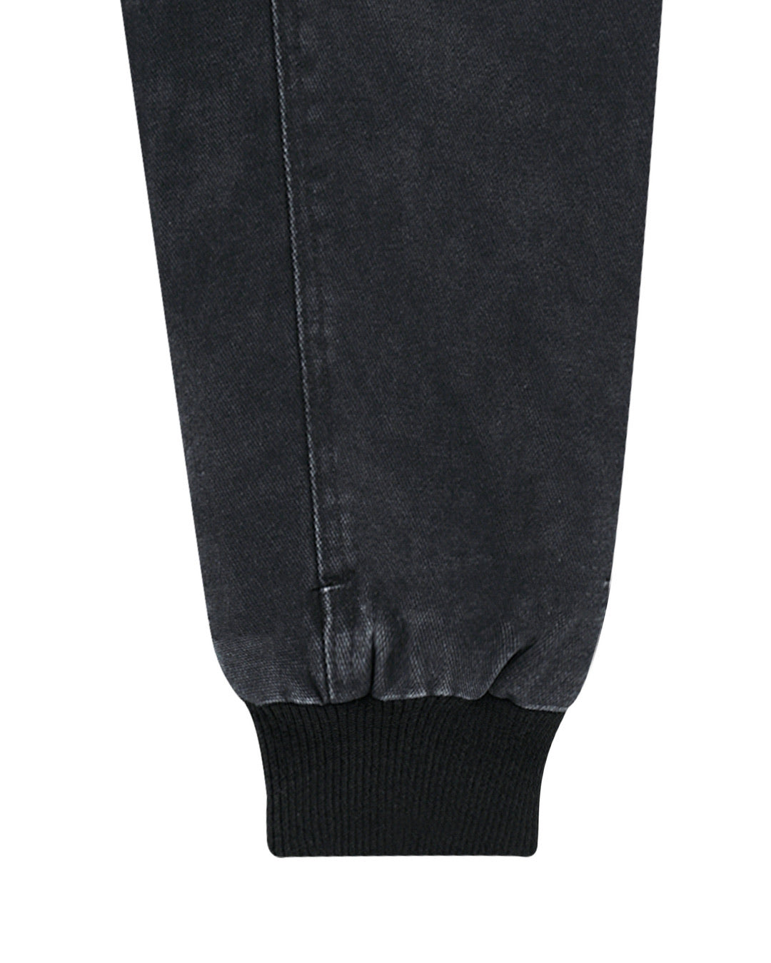 Black EP.8 04 Jacket