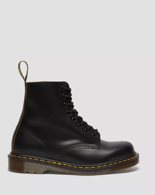 Black Quilon 1460 Vintage Made in England Lace up Boots