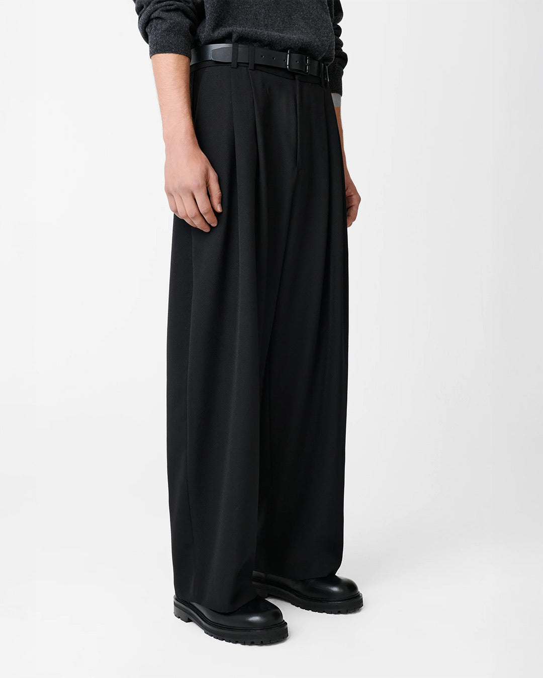 Black Line Double Pleat Volume Pant
