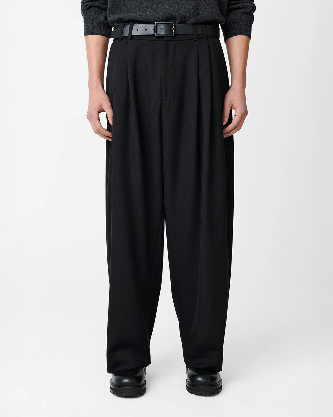 Black Line Double Pleat Volume Pant