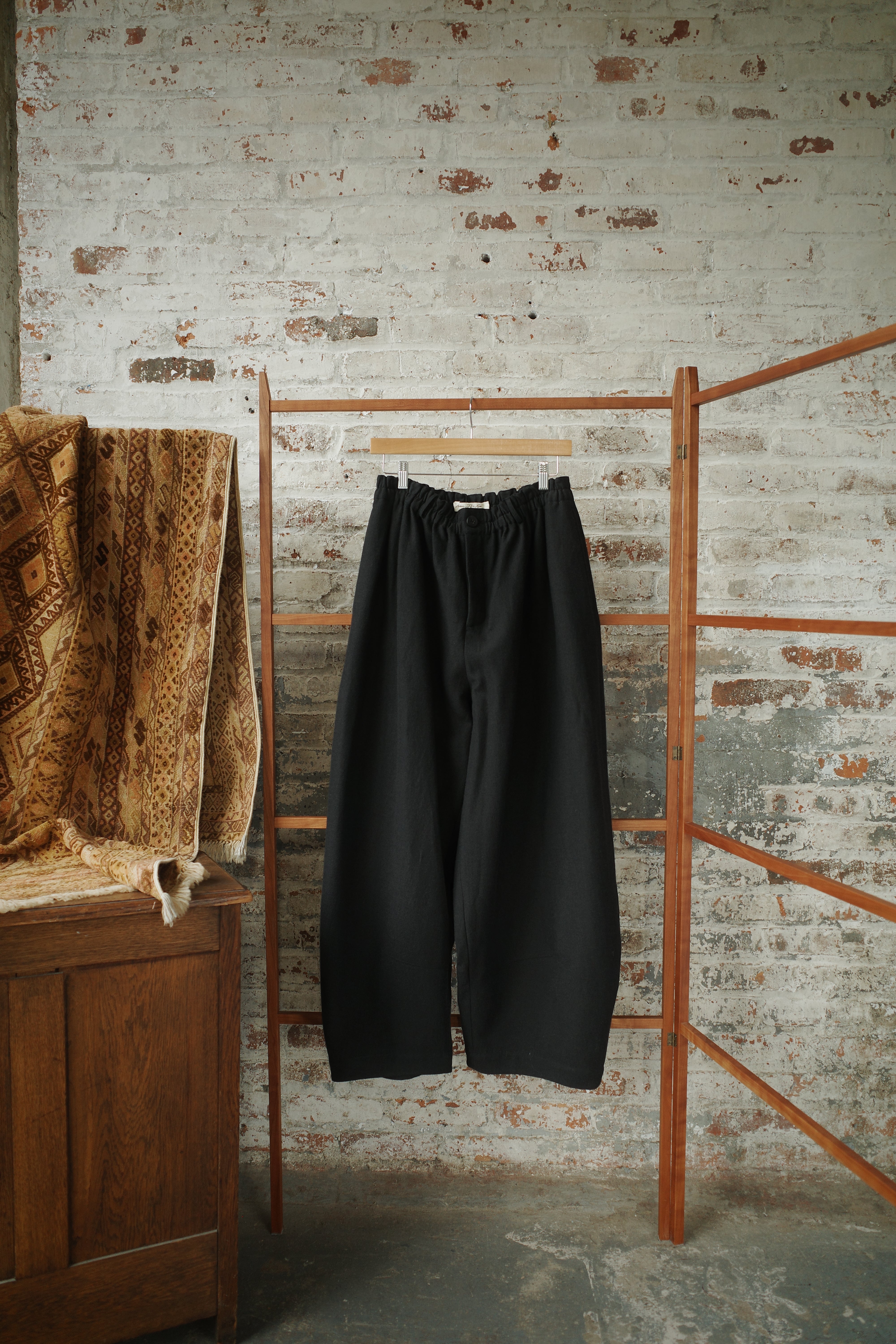 Black Wool Cotton Washi Twill Cocoon Pant